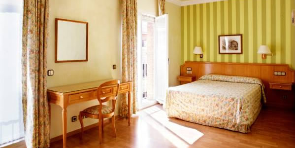A room at the Hotel Regencia Coln, Barcelona