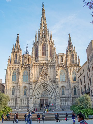 The facade of the Barcelona Cathedral