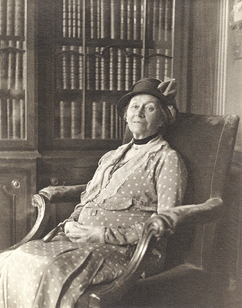 Alice Pleasance Liddell Hargreaves, age 80, Reid's List: Bath Lodging (Photo by W. Coulbourn Brown)