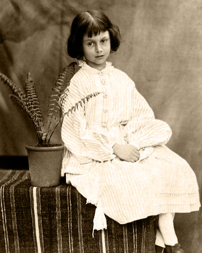 Alice Liddell, Age 7, Top 12 shopping (Photo by Lewis Carroll)
